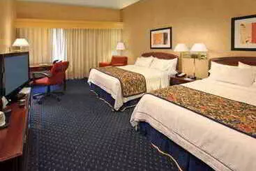 ホテル Courtyard By Marriott Norwich