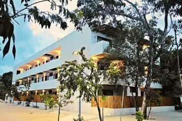 هتل Niik Tulum