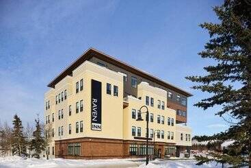 Hotel Raven Inn Whitehorse