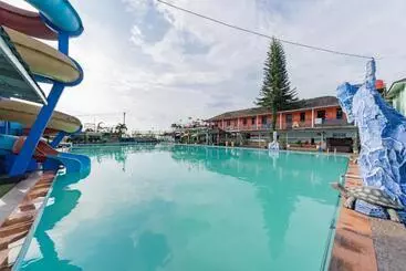Pension Reddoorz Resort Syariah @ Jaya Tirta Abadi