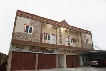Hotel Reddoorz Syariah Near Sultan Syarif Kasim Ii Airport