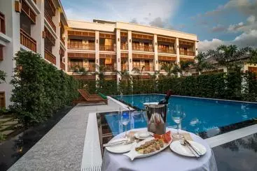 Hotelli Golden View