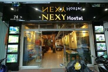 فندق Next 68 Hostel
