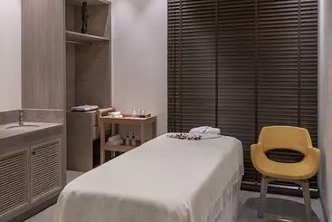 Hotel Lemon Tree Premier New Town Kolkata