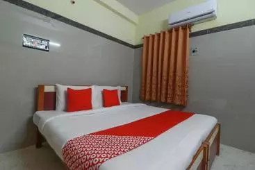 Hotelli Spot On 49005 Nandhini Residency