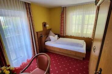 膳宿费 Gästehaus Schwarz