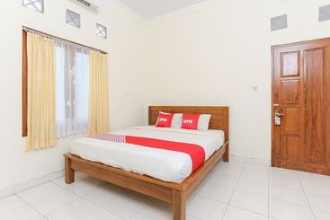 호텔 Oyo 1680 Dahlia Residence