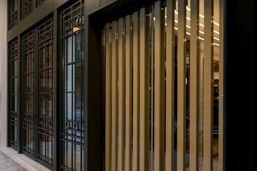 هتل Fos Downtown Suites