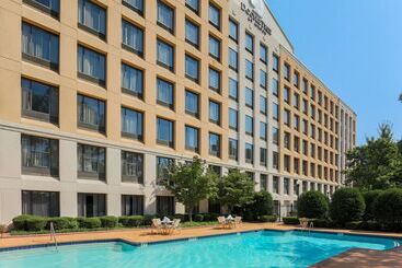 فندق Doubletree By Hilton Atlanta Airport