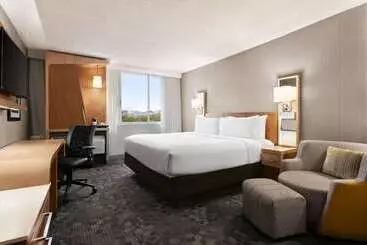 בית מלון כפרי Wyndham Garden At Niagara Falls