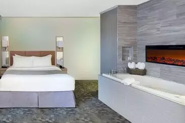 Отель Wyndham Garden At Niagara Falls