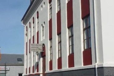 پانسیون Mánagisting Guesthouse