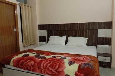 Adb Rooms Hotel De Pal Varanasi