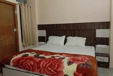 Adb Rooms Hotel De Pal Varanasi
