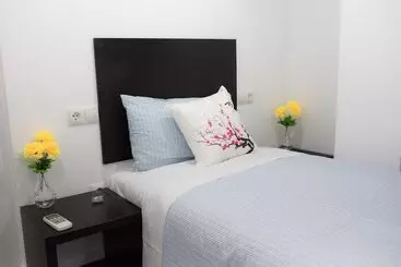 پانسیون Ayz Frailes   Auto Check In Property