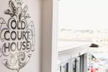 ペンション The Old Courthouse Inn