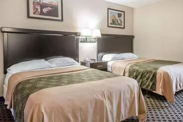 בית מלון כפרי Econo Lodge