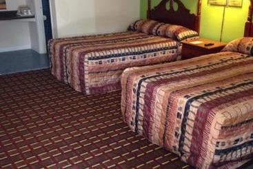 ホテル Economy Inn  Cullman