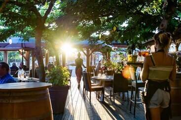 هتل Logis Hôtel De L Océan