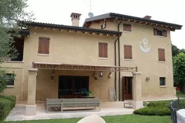 Aamiaismajoitus (B&B) Casale La Meridiana