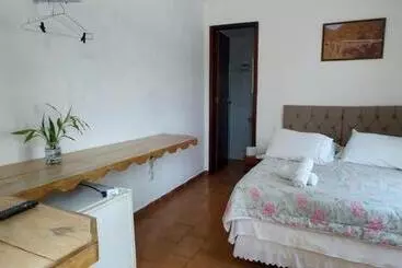 Majatalo Pousada E Restaurante Dona Siroba