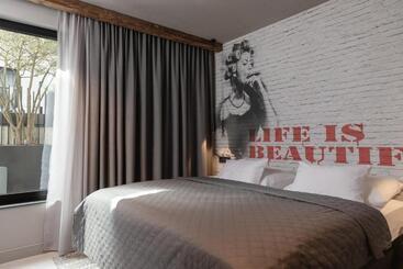 Going Triple A Apartments East