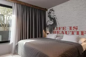 Going Triple A Apartments East