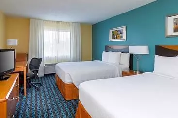 فندق Fairfield Inn & Suites Kansas City Lee S Summit