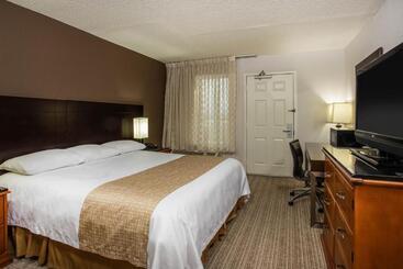 Otel Travelodge By Wyndham Fort Wayne North