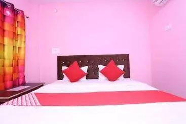 Hotel O Manoj