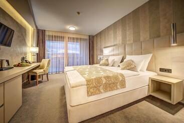 בית מלון כפרי Maritime