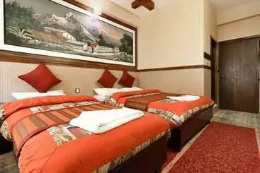 Forest Lake Backpackers' Hostel