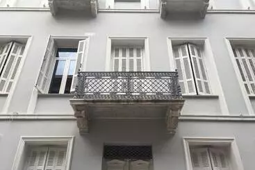 Hotel Art Suites Korai