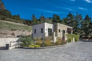 Turistihuoneistot Lx1a: Luxury Contemporary Villa In The Middle Of Nature