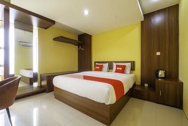 Hotel Capital O 1973 Guest House Toserba Selamat Syariah Pelabuhan Ratu