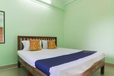 Hotell Spot On 62850 Beach Side Resort