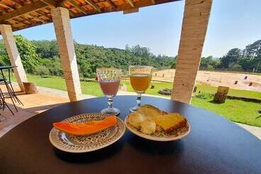 Pensionat Pousada Centro Equestre Camila Sais