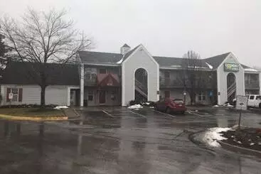 בית מלון כפרי Extended Stay Lenexa Studios