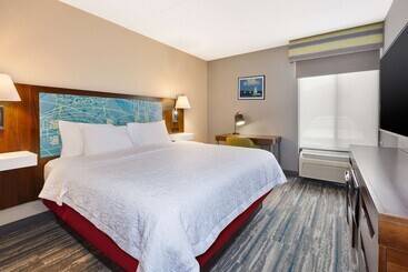 هتل Hampton Inn Traverse City