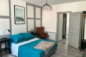 ツーリストアパートメント Chez Mick Et Sarah