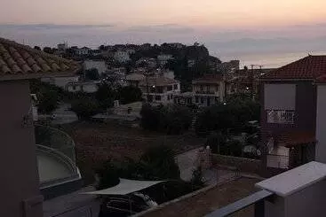 ツーリストアパートメント Ammos Luxury Suites