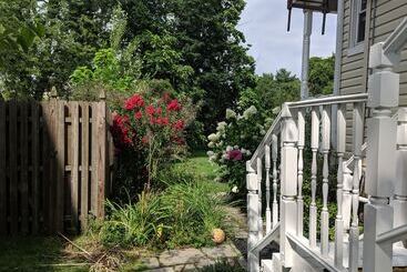 ツーリストアパートメント Montclair Apartment