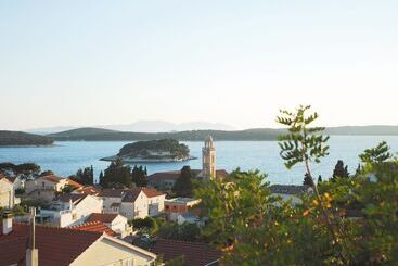 Apartamente turistice Villa Karaber