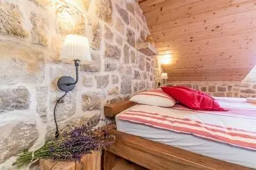آپارتمان‌های توریست‌ها Holiday Home Lipa