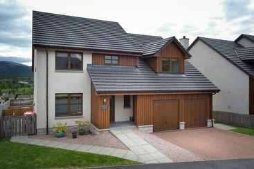 Turistihuoneistot Snowmass Lodge   Hot Tub In Aviemore