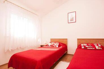 Apartments Sunčica 1613