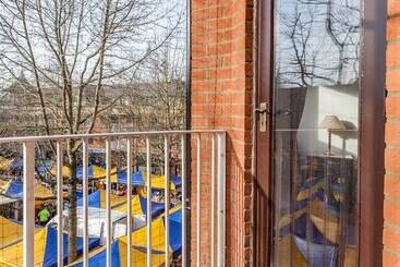 דירות לתיירים New Bright And Sunny Flat In Oxford City Centre