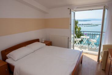 膳宿费 Apartments And Rooms Milcetic