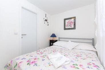 Жильё для туристов House Ara