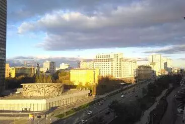 آپارتمان‌های توریست‌ها Lakshmi Club Apartment 3 Bedroom